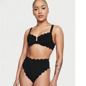 Victorias Secret Black Scalloped Bikini Bottoms Medium